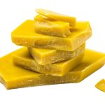 Vitabox dùng loại Beeswax vàng nguyên bản, không tinh chế, nhập khẩu từ Mỹ (Nguồn: piotr_malczyk - Getty Images)