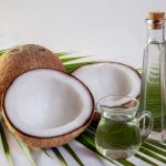 Fractionated Coconut Oil không màu, không mùi, không đông kể cả để trong tủ lạnh (Nguồn: Chaded Panichsri - Chaded Panichsri’s Images)
